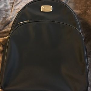 firm price - NWT Authentic Michael Kors backpack